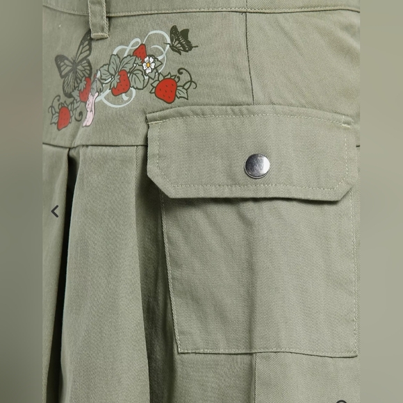 Hot Topic Strawberry Shortcake green cargo mini skirt - Picture 5 of 7